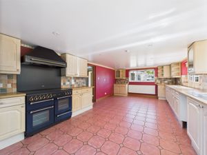 Kitchen- click for photo gallery